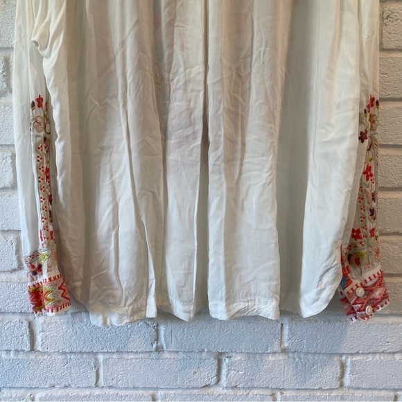 Johnny Was Biya White Floral Embroidered Blouse Shirt Women’s Size Small - Picture 6 of 10